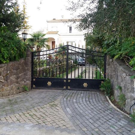 Villa Atalanti Гувия Екстериор снимка