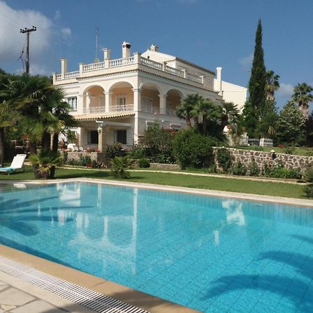 Villa Atalanti Гувия Екстериор снимка