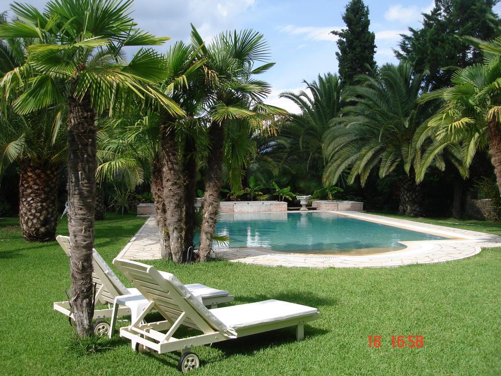 Villa Atalanti Гувия Стая снимка
