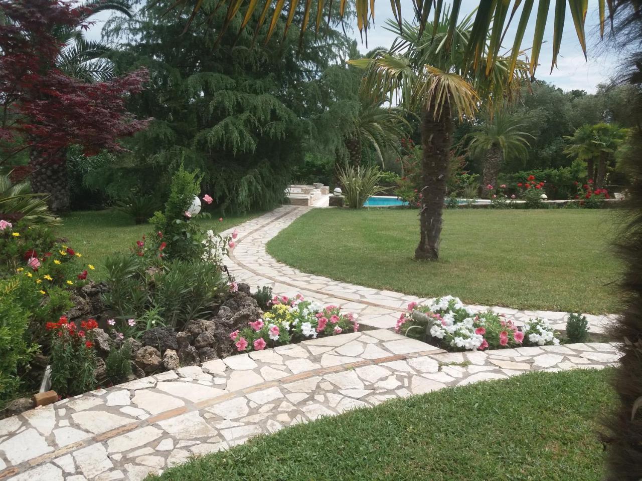 Villa Atalanti Гувия Екстериор снимка
