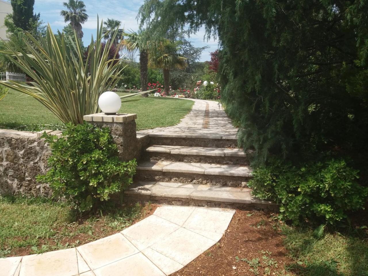 Villa Atalanti Гувия Екстериор снимка